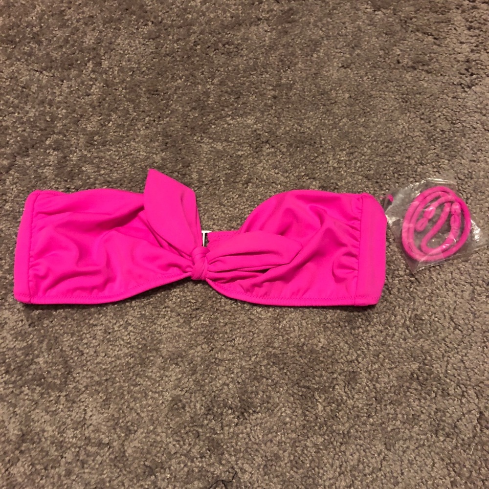 NWOT Victoria’s Secret Bikini Top